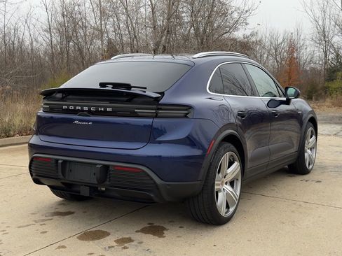 Used 2024 Porsche Macan 4 Electric AWD/4WD image 13