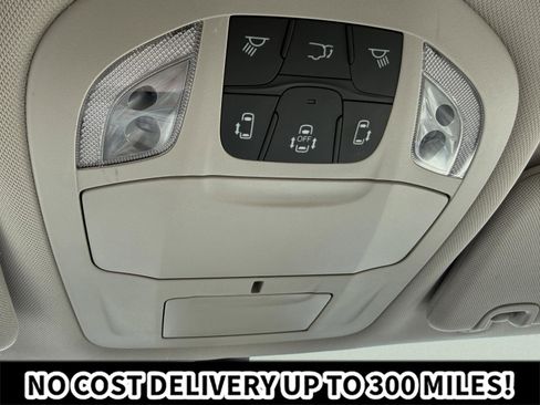 Used 2020 Chrysler Pacifica Touring-L Plus w/ Advanced Safetytec Group FWD image 32