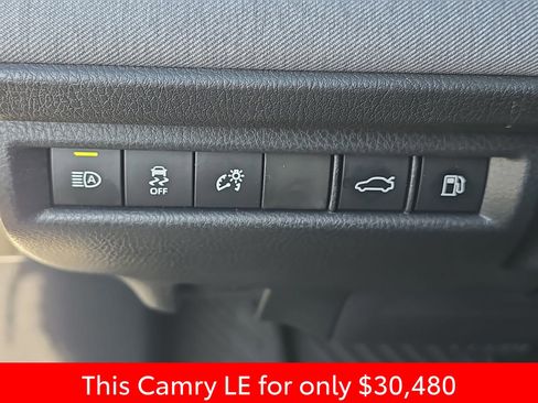 Used 2026 Toyota Camry LE w/ Convenience Package image 31