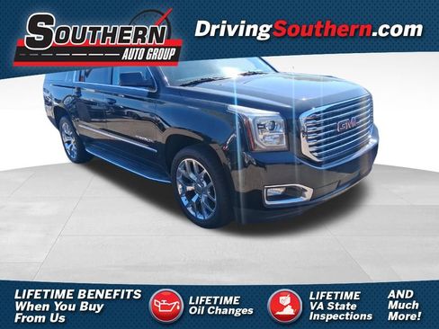 Used 2017 GMC Yukon XL SLT w/ Premium Edition AWD/4WD image 1