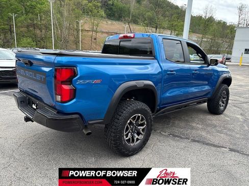 Certified 2024 Chevrolet Colorado ZR2 w/ LPO, Tailgate Decal Package AWD/4WD image 7