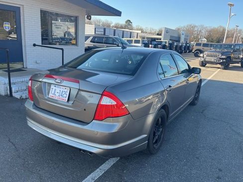 Used 2010 Ford Fusion SE FWD image 13