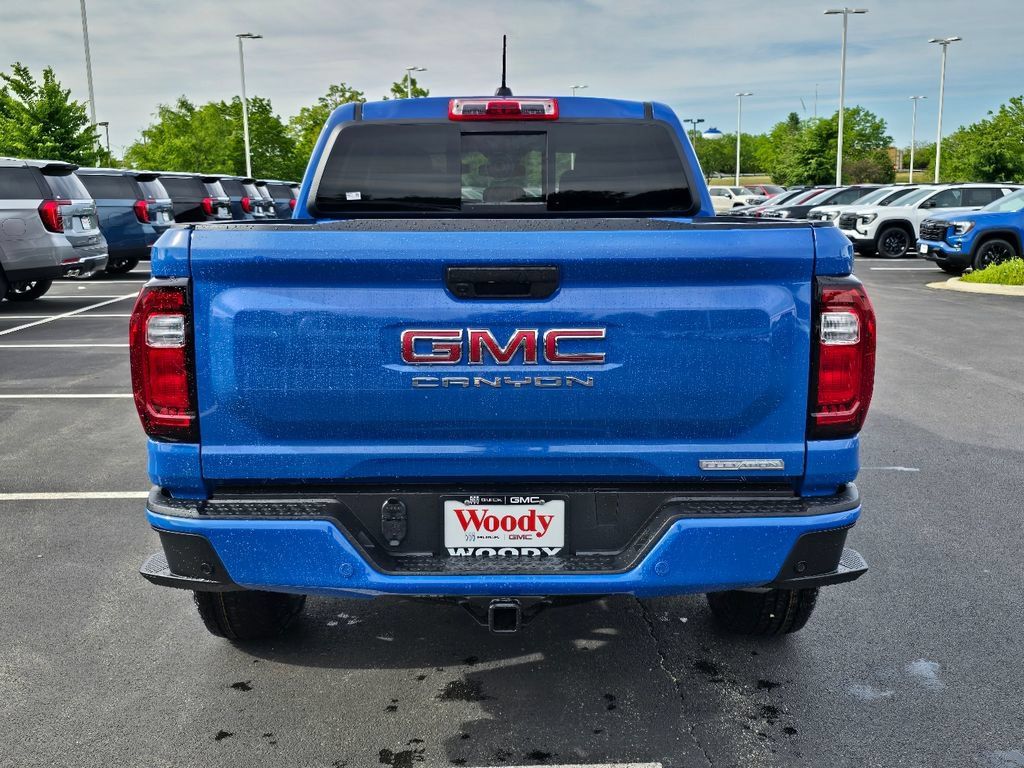 New 2026 GMC Canyon Elevation AWD/4WD image 9