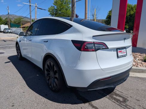 Used 2023 Tesla Model Y Performance AWD/4WD image 5