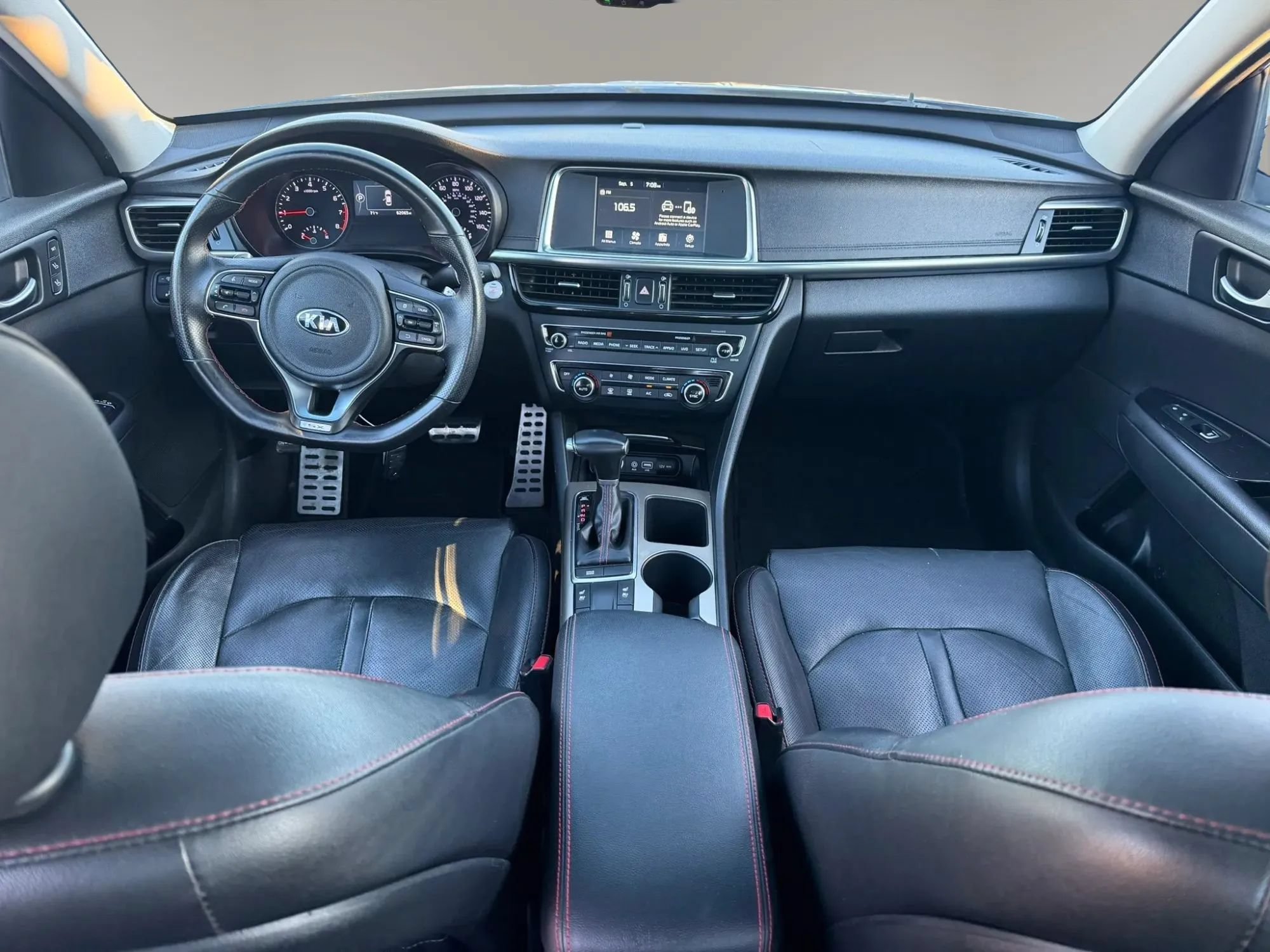 Used 2018 Kia Optima SX FWD image 32