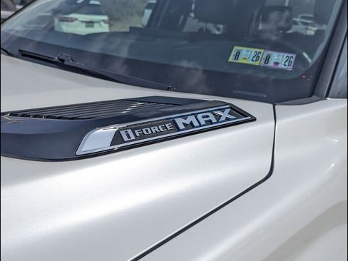 Used 2023 Toyota Tundra Limited AWD/4WD image 12