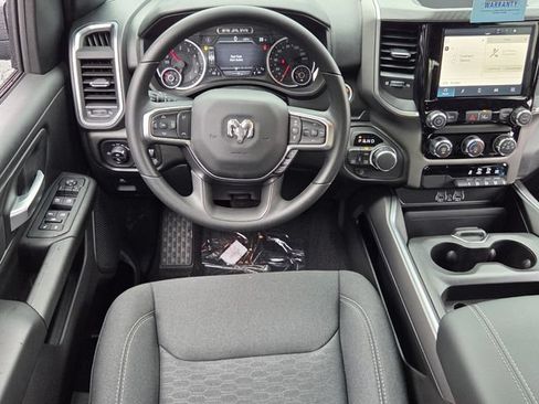 New 2026 RAM 1500 Express AWD/4WD image 13
