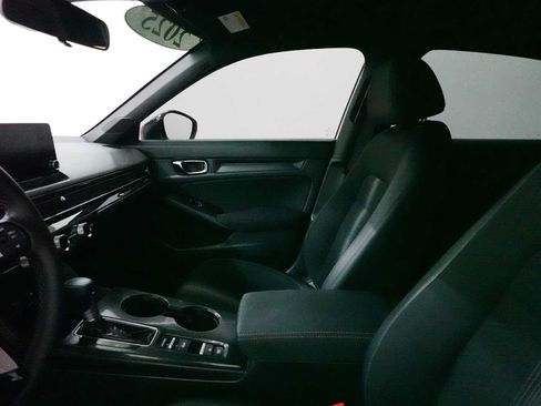 Used 2025 Honda Civic Sport image 13