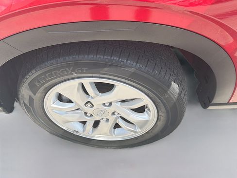 Used 2022 Hyundai Venue SE image 33