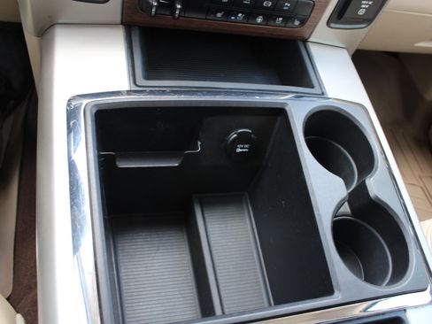 Used 2014 RAM 3500 Laramie w/ Convenience Group RWD image 35