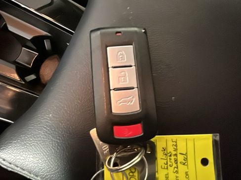 Used 2025 Mitsubishi Eclipse Cross AWD image 21