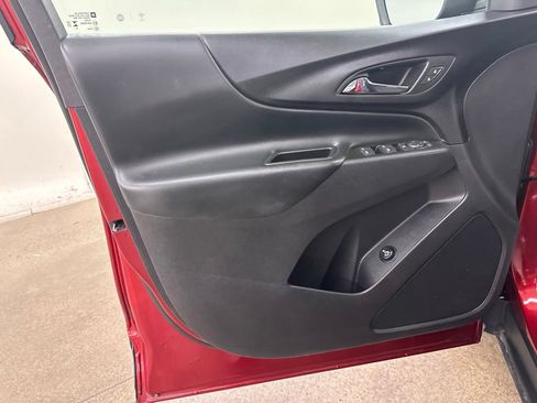 Used 2024 Chevrolet Equinox LT AWD/4WD image 33