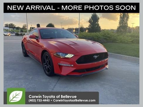 Used 2019 Ford Mustang Premium RWD image 1
