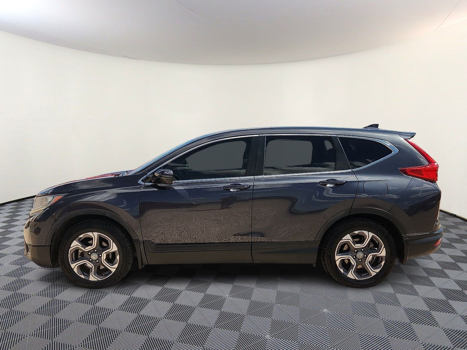 Used 2018 Honda CR-V EX-L image 2