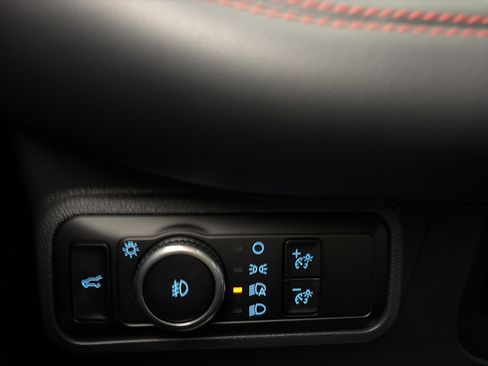 Used 2025 Ford Explorer ST-Line w/ ST-Line Street Pack image 34