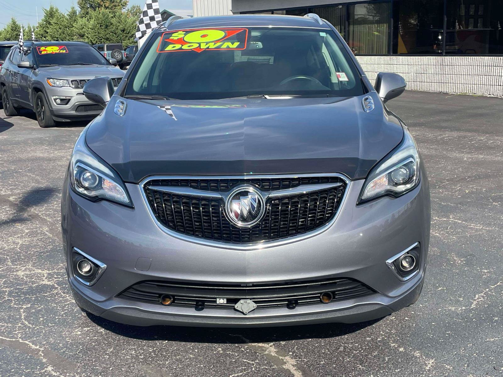 Used 2019 Buick Envision Essence FWD image 2