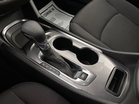 Used 2023 Chevrolet Malibu LT image 17