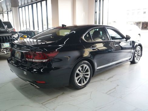 Used 2014 Lexus LS 460 RWD image 22