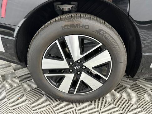 New 2026 Hyundai Ioniq 9 SEL image 19