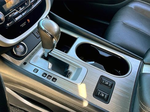 Used 2018 Nissan Murano SL w/ Moonroof Package image 14