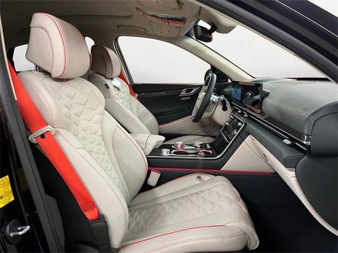 New 2025 Genesis GV80 3.5T e-SC image 14