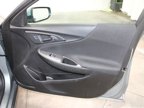 Used 2025 Chevrolet Malibu LT image 22