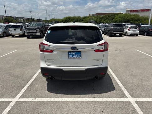 Used 2023 Subaru Ascent Limited w/ Technology Package AWD/4WD image 4