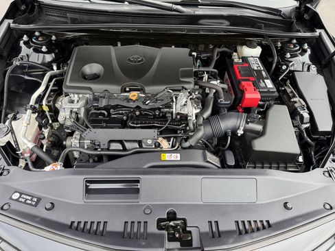 Used 2019 Toyota Camry SE FWD image 20