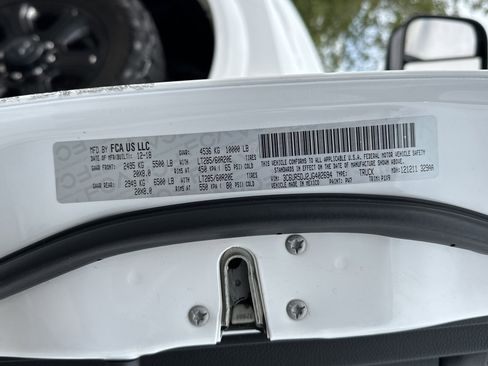 Used 2018 RAM 2500 Big Horn w/ Sport Appearance Group image 32