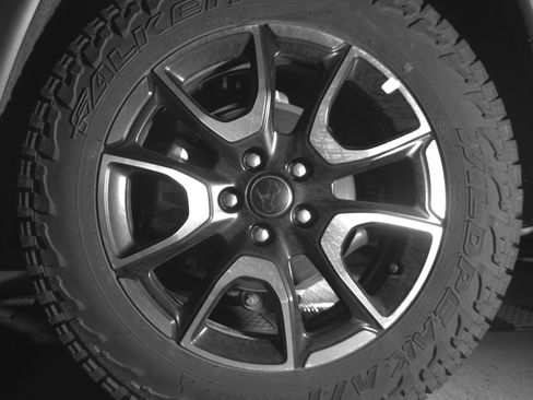 Used 2025 Jeep Compass Trailhawk AWD/4WD image 14