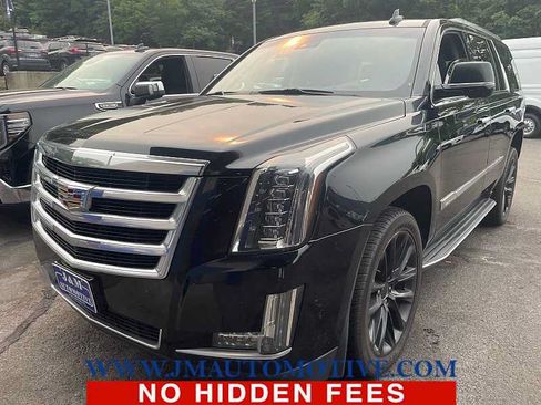 Used 2017 Cadillac Escalade Luxury AWD/4WD image 1