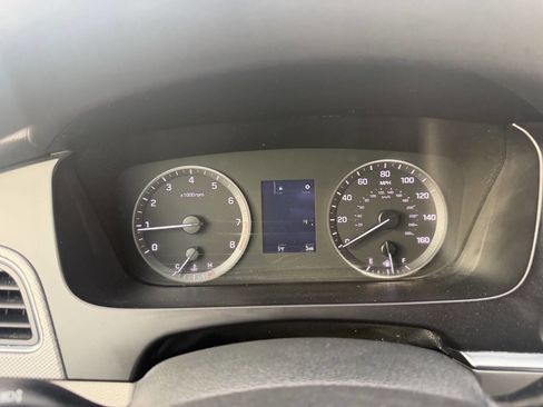 Used 2017 Hyundai Sonata SE w/ Cargo Package image 25