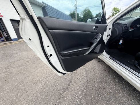 Used 2011 Nissan Altima 2.5 S w/ 2.5S Premium Pkg FWD image 64