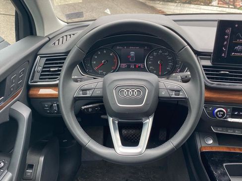 Used 2023 Audi Q5 2.0T Premium w/ Convenience Package AWD/4WD image 5