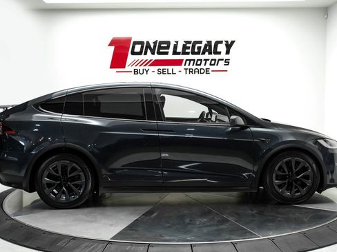 Used 2024 Tesla Model X AWD/4WD image 7