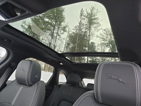 New 2026 Jaguar F-PACE R-Dynamic S image 3