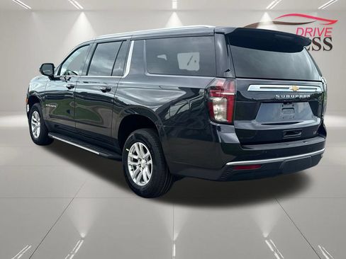 Certified 2022 Chevrolet Suburban LT AWD/4WD image 6