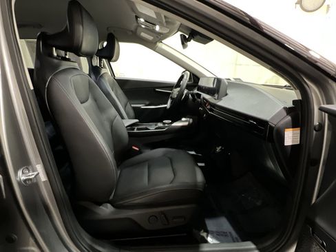Used 2023 Kia EV6 Wind AWD/4WD image 42