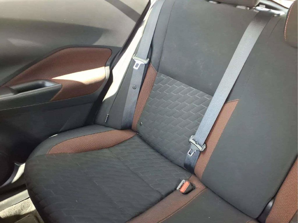 Used 2021 Nissan Kicks SR FWD image 15