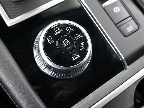 Used 2022 Mitsubishi Outlander SE image 33