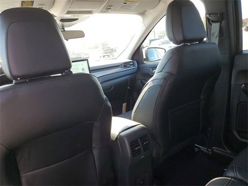 New 2026 Ford Escape SE w/ Class II Trailer Tow Package image 29