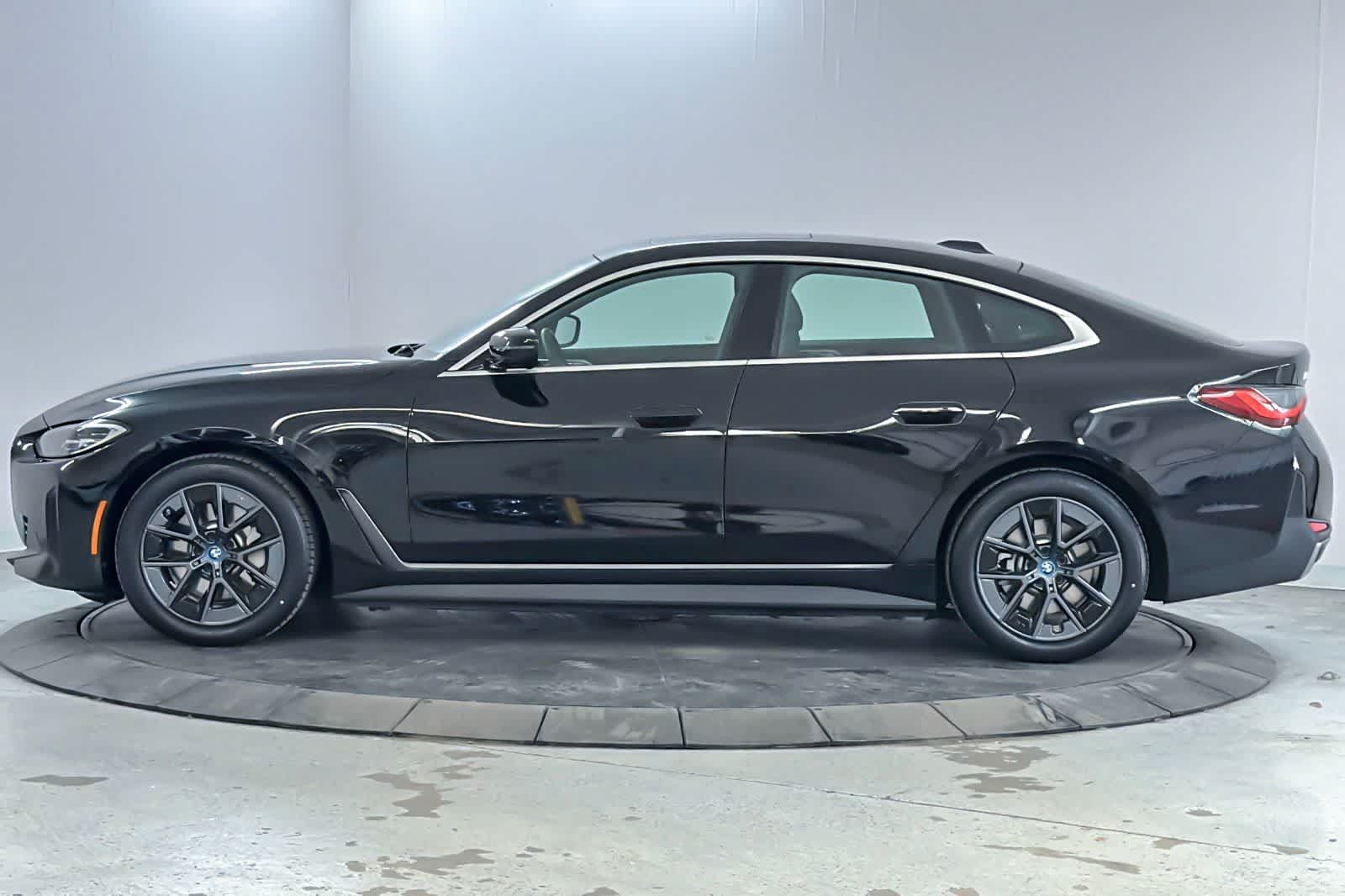 Used 2023 BMW i4 eDrive35 w/ Premium Package RWD image 5