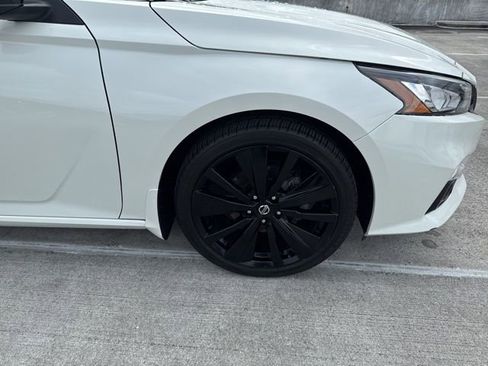 Used 2022 Nissan Altima 2.5 SR w/ Midnight Edition Package image 21