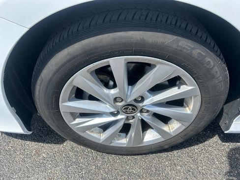 Used 2023 Toyota Camry LE FWD image 9