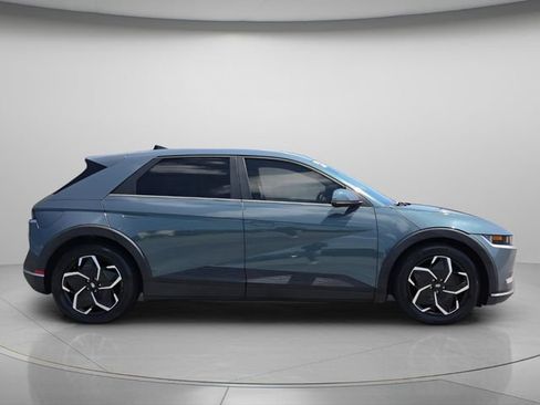 Used 2022 Hyundai Ioniq 5 SE w/ Cargo Package RWD image 9