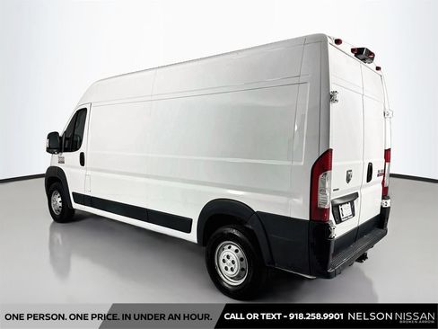 Used 2022 RAM ProMaster 2500 w/ Driver Convenience Group FWD image 7