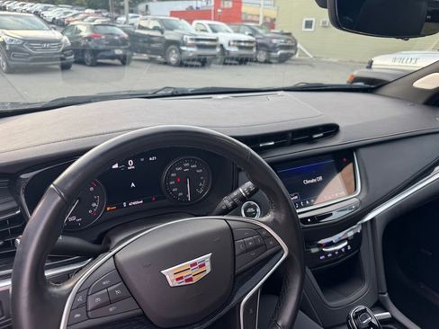 Used 2022 Cadillac XT5 Premium Luxury w/ Technology Package image 22