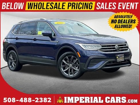 Used 2022 Volkswagen Tiguan SE FWD image 1
