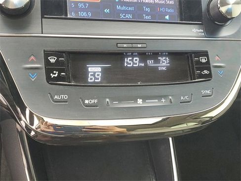 Used 2014 Toyota Avalon XLE Touring image 30