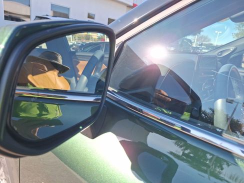 Used 2023 Toyota Highlander Platinum image 16